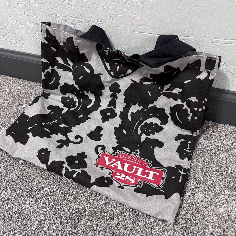 NWT Disney Vault 28 Black & Gray Tote Bag